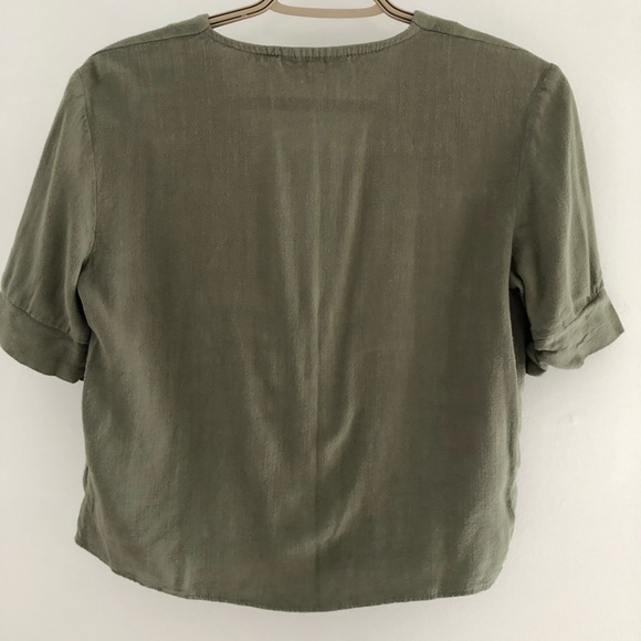 Top shop shirt, US size 2 - Picture 3 of 5